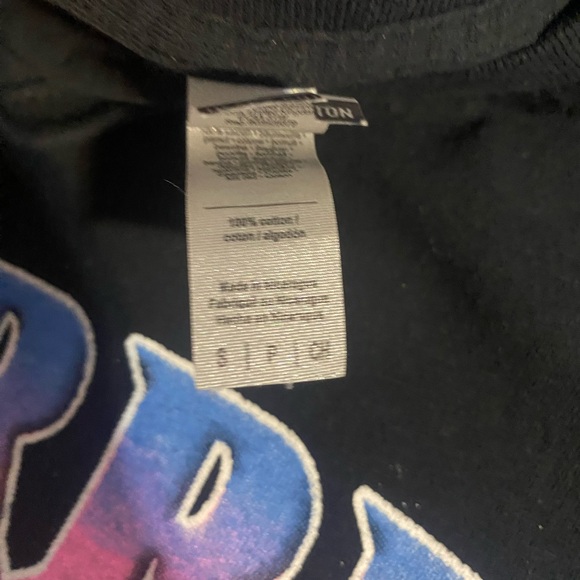 black graphic t from Carrie underwood - Picture 3 of 4